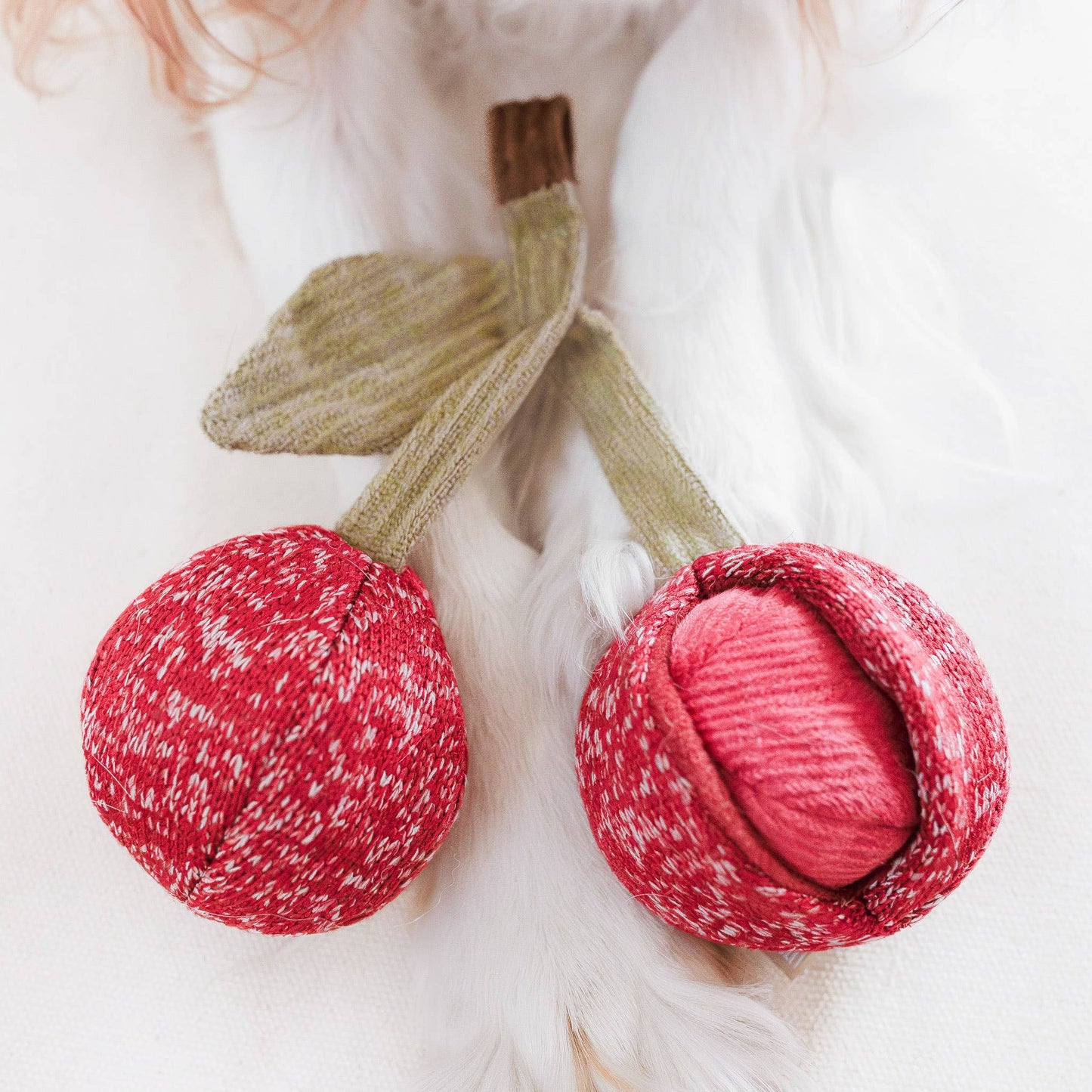 CHERRY POP//ENRICHMENT DOG TOY