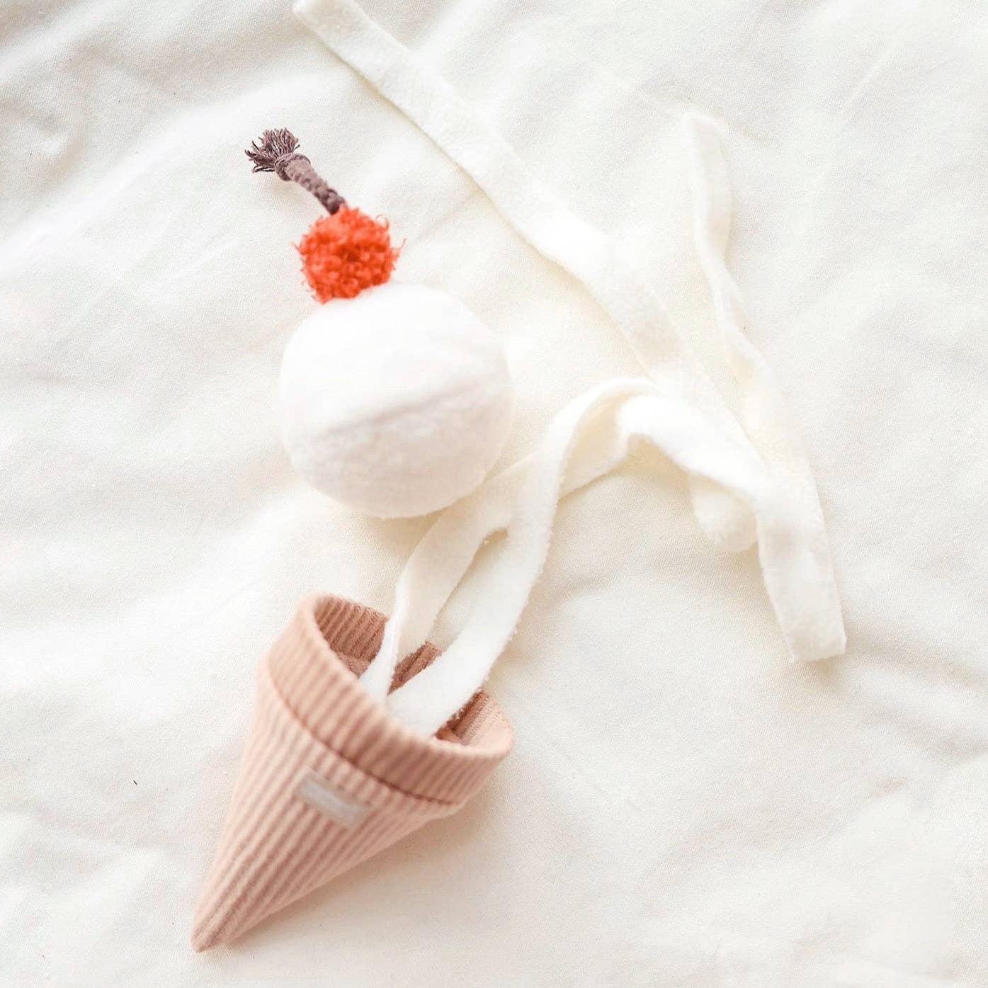 ICE CREAM POP// ENRICHMENT TOY // SNUFFLE TOY