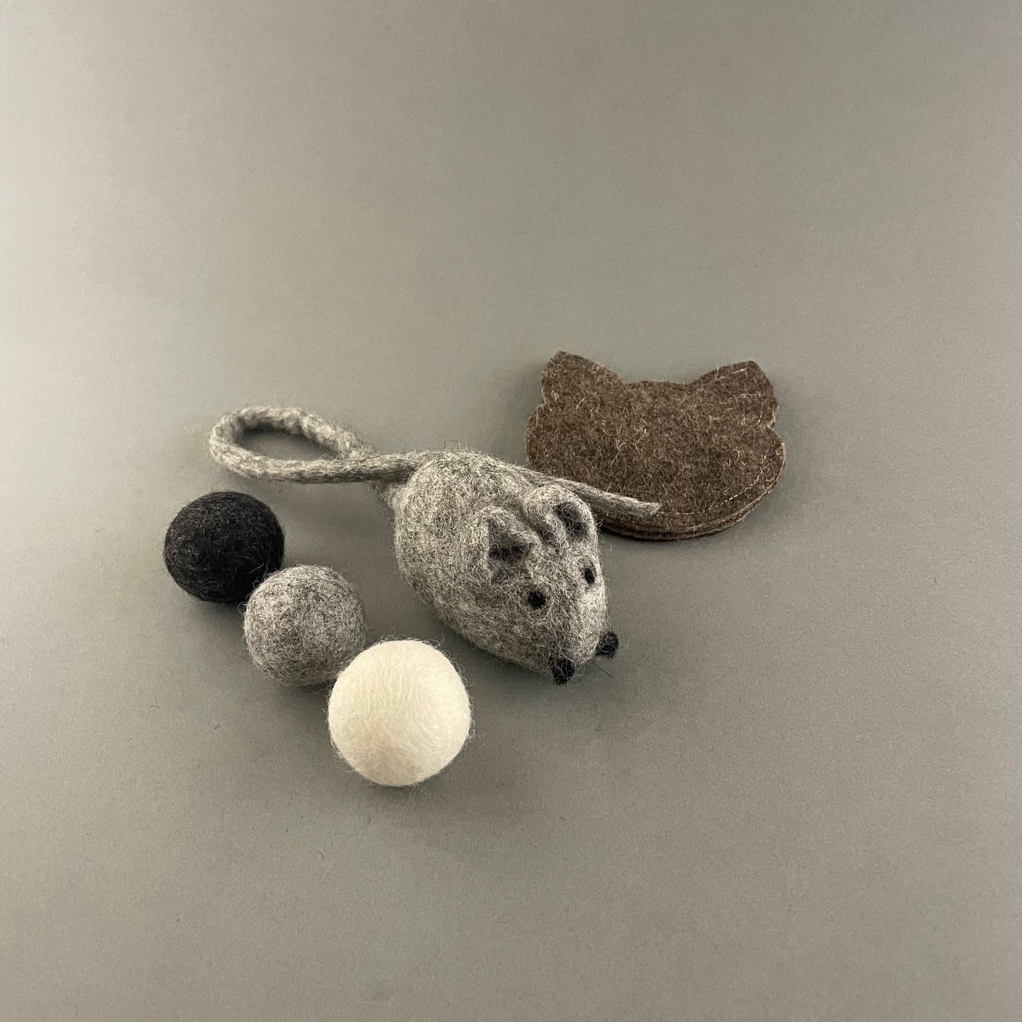 Natural wool and hemp cat toy set with 5 toys